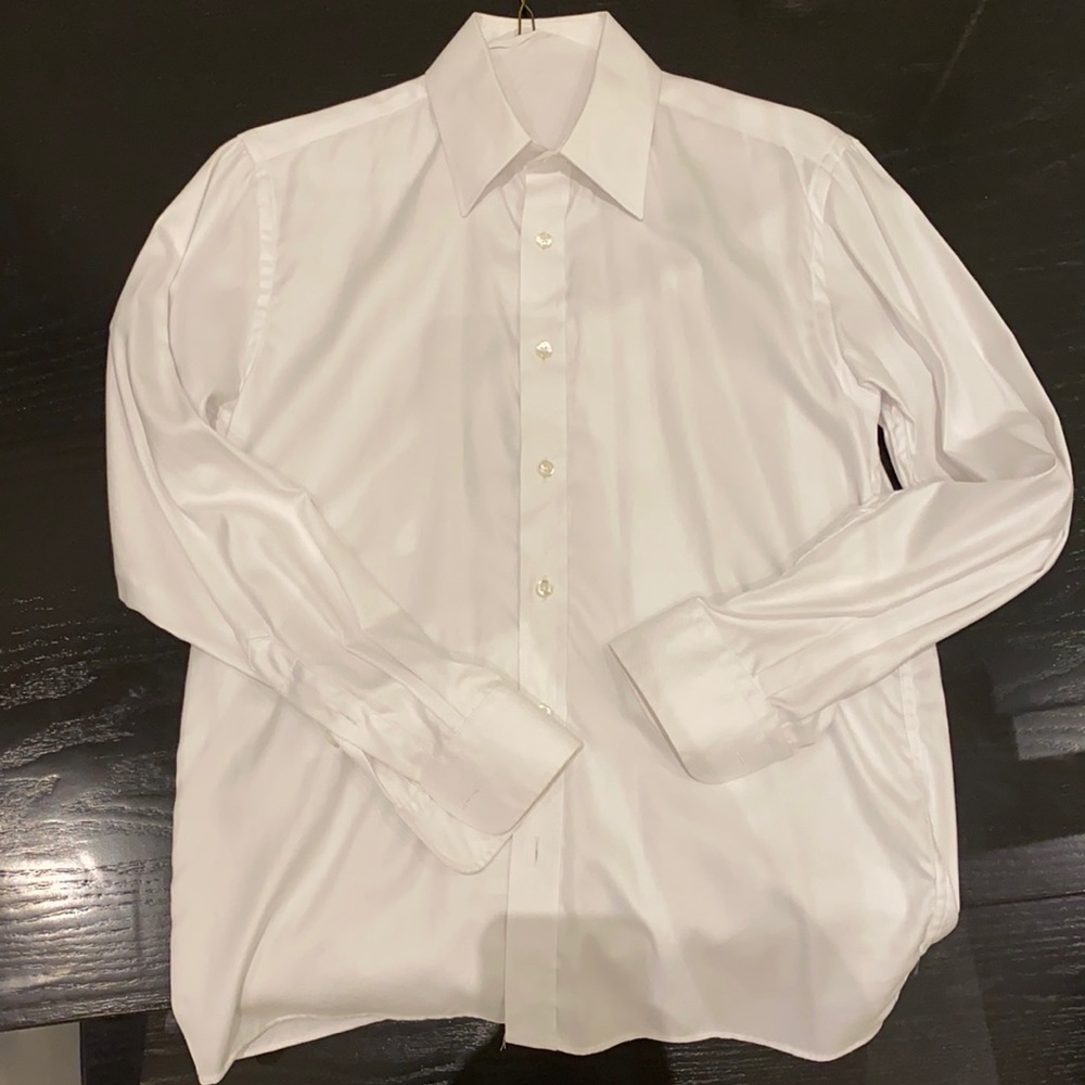 Zara men’s 16 Regular white pique dress shirt. Worn a few times. Slim fit